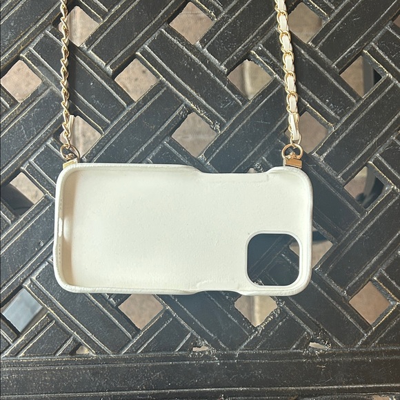 Quilted Cream IPhone Case with Gold Chain - Picture 5 of 10